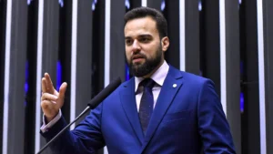 “Retorno social invisÃvel”: deputado quer mais transparência sobre arrecadação do governo com as bets