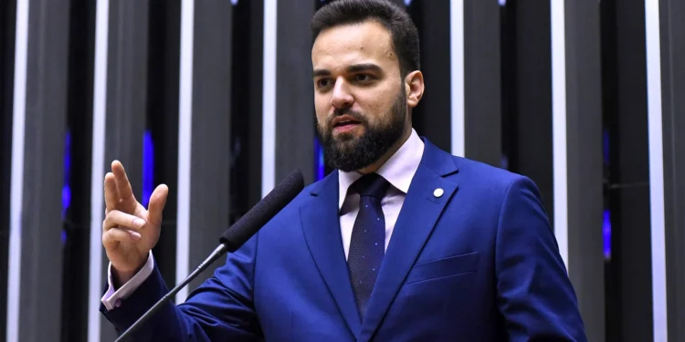 “Retorno social invisível”: deputado quer mais transparência sobre arrecadação do governo com as bets